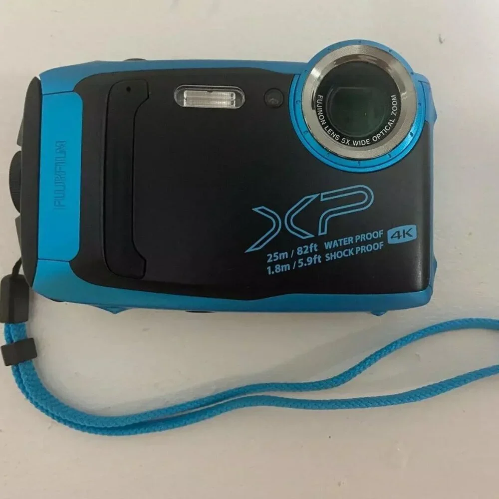 FujiFilm FinePix XP140 Digital Camera Waterproof Sky Blue Complete Bundle